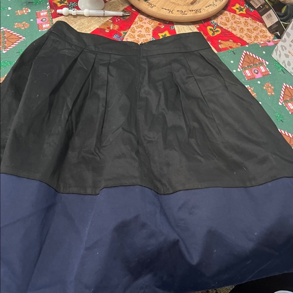 ASOS Black and Navy A-Line Skirt- size 4 - Picture 4 of 4